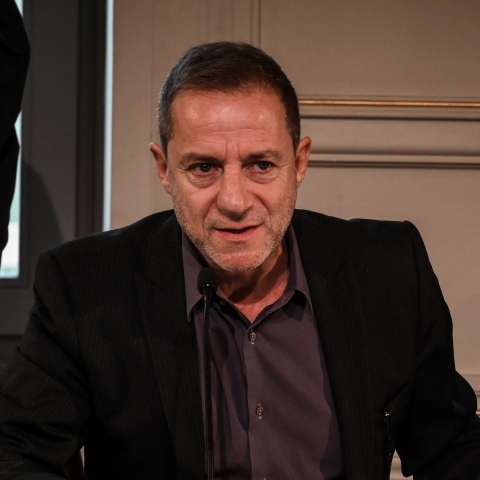 O Δημήτρης Λιγνάδης μίλησε για τη σχετική φημολογία πώς επίκειται ένταλμα σύλληψής του – Πώς σχολιάζει τον θόρυβο γύρω από το πρόσωπό του