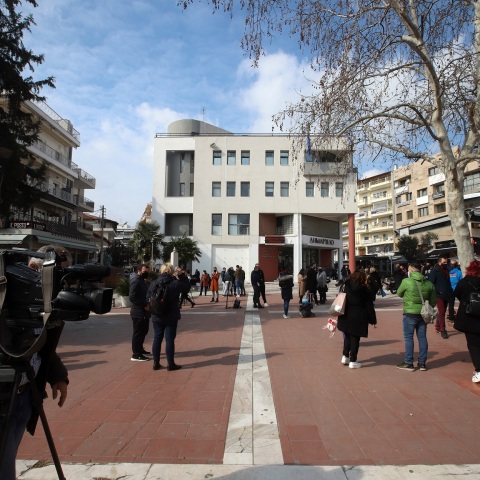 Θεσσαλονίκη: Συγκέντρωση κατά των περιοριστικών μέτρων στον Εύοσμο πραγματοποιήθηκε από κατοίκους της περιοχής, διαμαρτυρίες για την επιβολή καθολικού lockdown