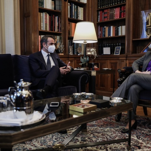 Ο πρωθυπουργός αναφέρθηκε στις καταγγελίες σεξουαλικής κακοποίησης στον χώρο του θεάτρου, κατά τη χθεσινή συνάντησή του με την Κατερίνα Σακελλαροπούλου