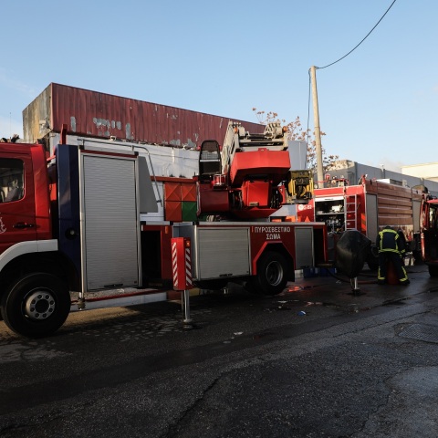 Κατέρρευσε μέρος κτιρίου στη συμβολή των οδών 28ης Οκτωβρίου και Σαρανταπόρου στα Άνω Πατήσια.