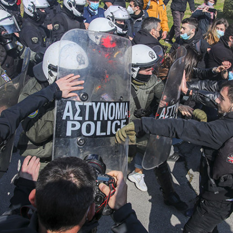 ΘΕΣΣΑΛΟΝΙΚΗ - ΕΠΕΙΣΟΔΙΑ ΚΑΙ ΠΡΟΣΑΓΩΓΕΣ ΦΟΙΤΗΤΩΝ ΠΟΥ ΕΙΧΑΝ ΚΑΝΕΙ ΚΑΤΑΛΗΨΗ ΣΤΟ ΚΤΗΡΙΟ ΔΙΟΙΚΗΣΗΣ ΣΤΟ ΑΠΘ 