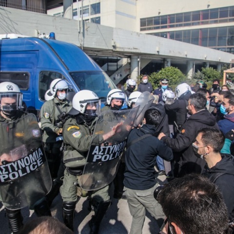 ΕΠΕΙΣΟΔΙΑ ΚΑΙ ΠΡΟΣΑΓΩΓΕΣ ΦΟΙΤΗΤΩΝ ΣΤΟ ΑΠΘ