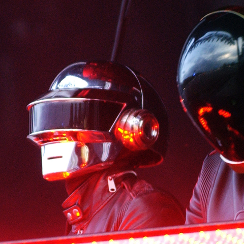 daft-punk-dialisi.jpg