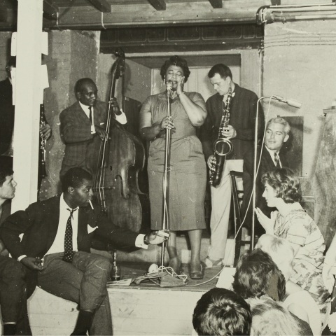 Η τραγουδίστρια της τζαζ Ella Fitzgerald