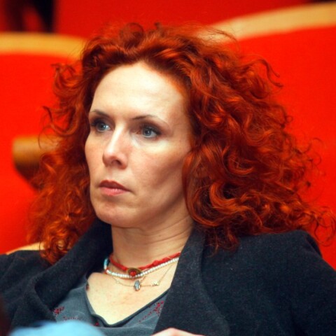 Η Εβελίνα Παπούλια