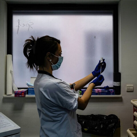 Εμβολιασμός κατά του κορωνοϊού με εμβόλιο της AstraZeneca