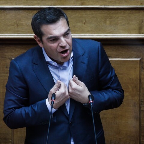 Ο Αλέξης Τσίπρας στο βήμα της Βουλής