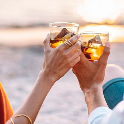 5 ελληνικά spirits που τους βγάζεις το καπέλο