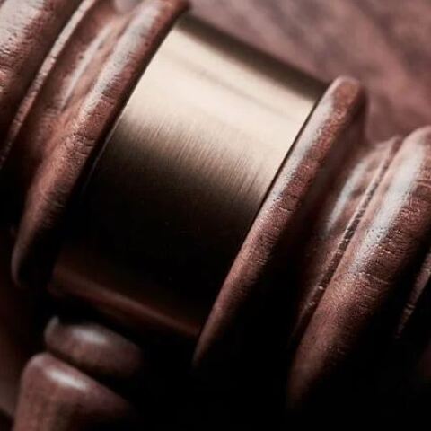 Ισόβια σε 31χρονη γυναίκα που έπνιξε τα 3 παιδιά της