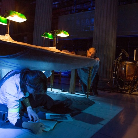 «Προμηθέας Δεσμώτης», Η Αμαλία Μουτούση, ο Κωνσταντίνος Αβαρικιώτης, ο μουσικός Χρήστος Λιάτσος