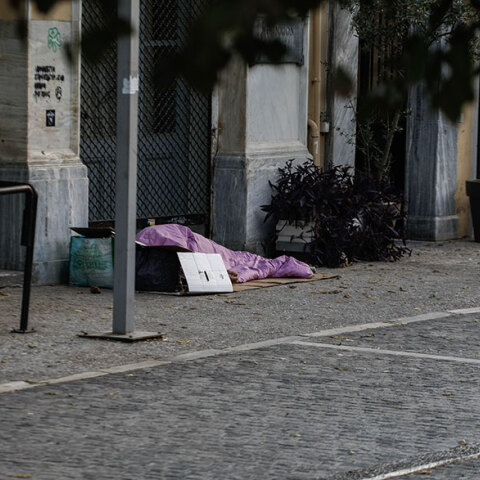 Άστεγος στην Αθήνα