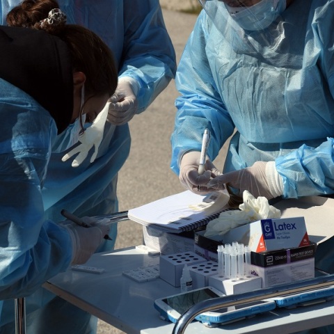 Rapid τεστ από κλιμάκια του ΕΟΔΥ