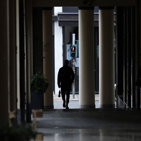 Lockdown: Κλειστά μαγαζιά στην Αθήνα