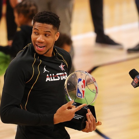 giannis-mvp-all-star.jpg