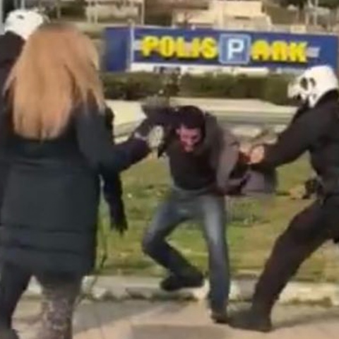 Επεισόδια μεταξύ της αστυνομίας και πολιτών