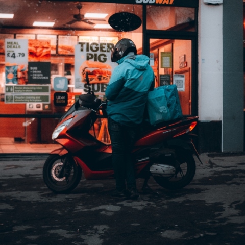 Οι ντελιβεράδες της Αθήνας