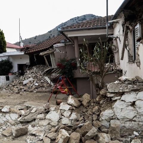 Καταστροφές σε κτήρια από τον σεισμό στην Ελασσόνα