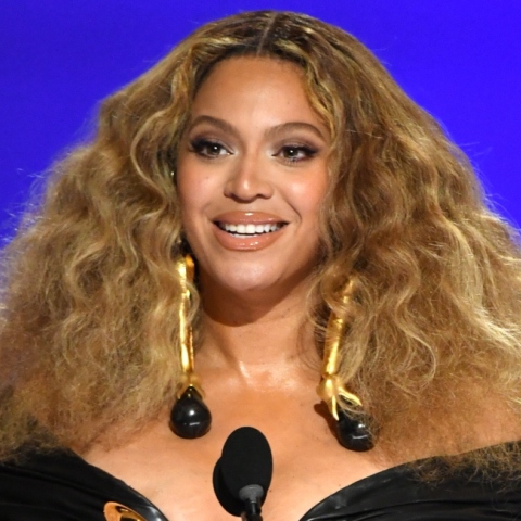 Η Beyonce έγραψε ιστορία στην 63η τελετή απονομής των μουσικών βραβείων Grammy