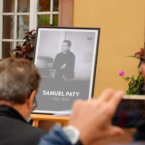 Φωτογραφία που απεικονίζει τον samuel paty