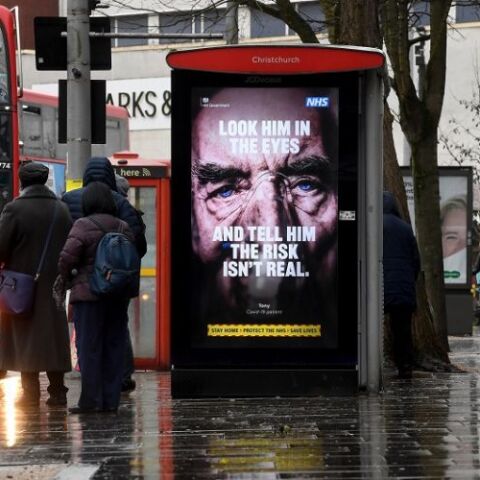 Στιγμιότυπο σε δρόμο της Βρετανίας 