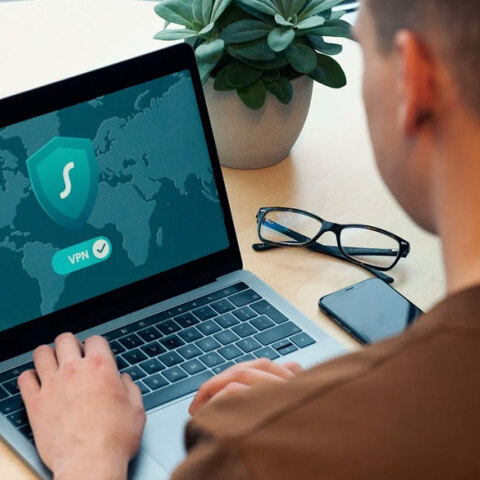 Νέος εργαζόμενος - Υπολογιστής