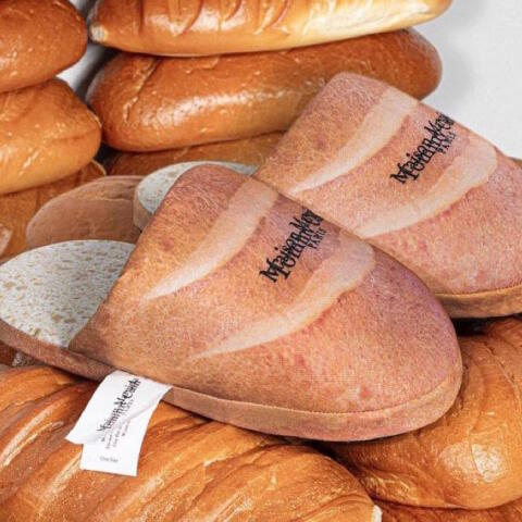 Οι παντόφλες-φωμάκια του ράπερ Tommy Cash για τον Margiela