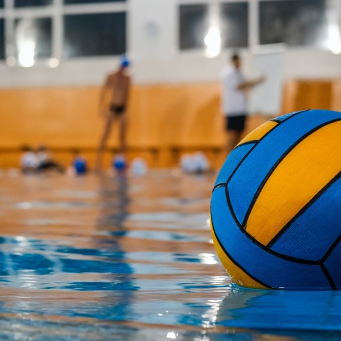 Η Εθνική Επιτροπή Προστασίας της Δημόσιας Υγείας ενέκρινε ομόφωνα την επανεκκίνηση σειράς αγωνιστικών δραστηριοτήτων που αφορούν τον ερασιτεχνικό αθλητισμό. 