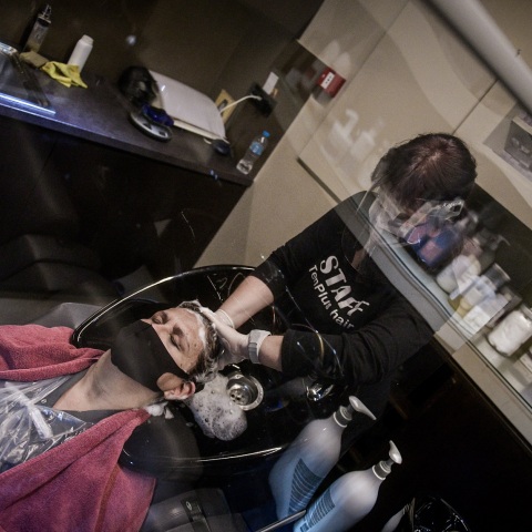 Lockdown - κομμωτήρια: «Ναι» στην μετακίνηση έκτος δήμου από το υπουργείο Ανάπτυξης - Με αυτόν το κωδικό στο 13033 επιτρέπεται η μετάβαση