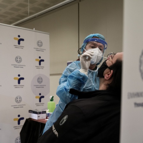 Η ανακοίνωση του ΕΟΔΥ για την πορεία της πανδημίας του κορωνοϊού στην Ελλάδα για τις 20 Μαρτίου - Τα νέα κρούσματα, οι επιπλέον θάνατοι και οι διασωληνωμένοι