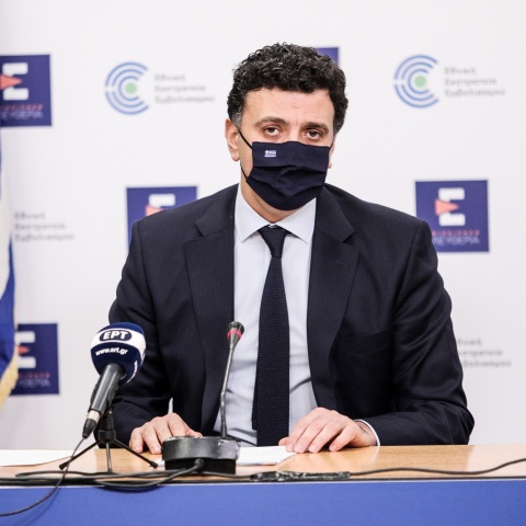 Ο υπουργός Υγείας απηύθυνε μήνυμα συμπόρευσης προς τους ιδιώτες γιατρούς μετά το τέλος της επίσκεψής του στο «Γιώργος Γεννηματάς»