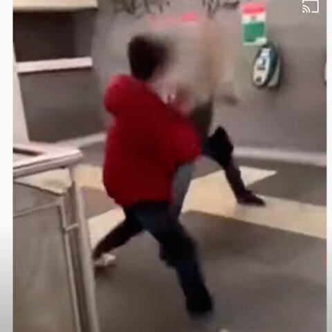 Ρώμη: Άγρια επίθεση δέχτηκαν ομοφυλόφιλοι στο Μετρό που θέλησαν να ανταλλάξουν ένα φιλί