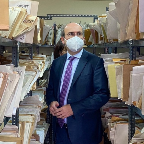 Επίσκεψη Χατζηδάκη στον ΕΦΚΑ