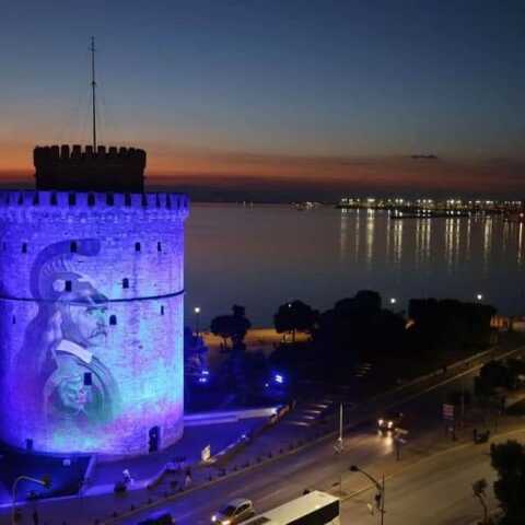 Η μορφή του Κολοκοτρώνη στην παραποιημένη φωτογραφία από τον Λευκό Πύργο