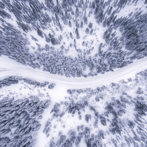 Χιόνια σε βουνό - Εικόνα από drone (ΦΩΤΟ ΑΡΧΕΙΟΥ)