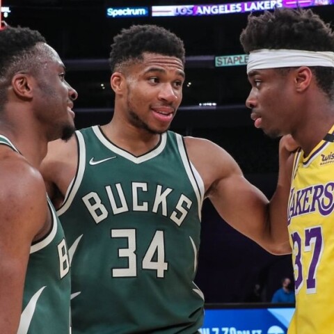 Ο Γιάννης, ο Θανάσης και ο Κώστας Αντετοκούνμπο