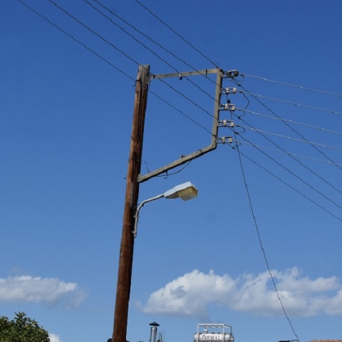 Κολώνα της ΔΕΗ 