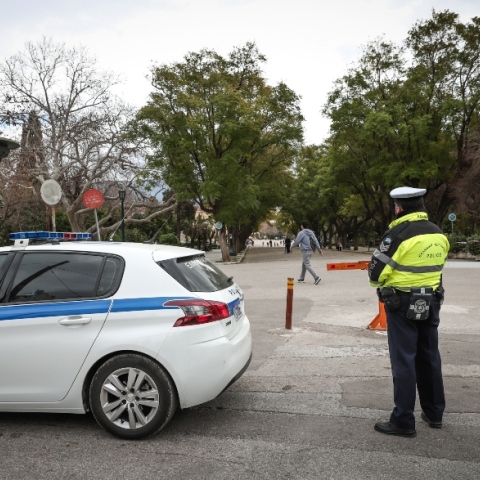 ΣΤΙΓΜΙΟΤΥΠΑ ΑΠΟ ΤΟ ΚΕΝΤΡΟ ΤΗΣ ΑΘΗΝΑΣ ΕΝ ΜΕΣΩ LOCKDOWN 