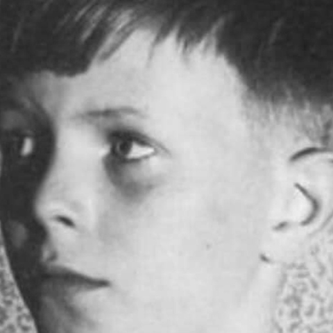 Ο David Bowie σε νεαρή ηλικία