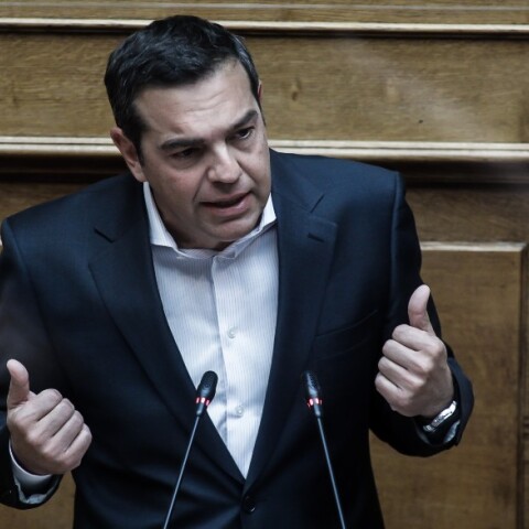 Ο Αλέξης Τσίπρας στο βήμα της Βουλής