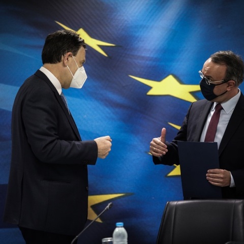 Κοινές δηλώσεις από τον Υπουργό Οικονομικών Χρήστο Σταϊκούρα με τον Αναπληρωτή Υπουργό Οικονομικών Θόδωρο Σκυλακάκη