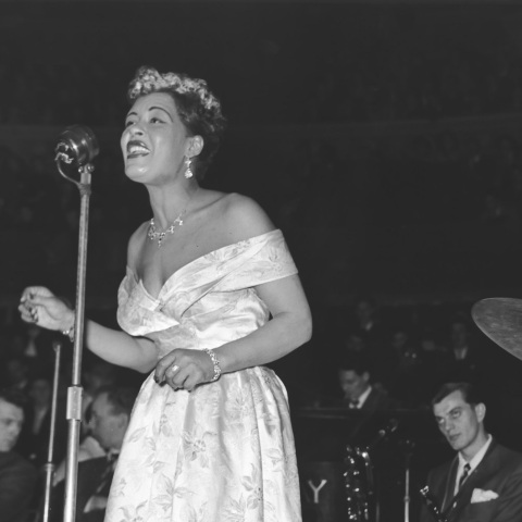 Η Billie Holiday στη σκηνή