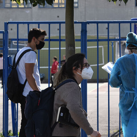 Ανοίγουν τα Λύκεια τη Δευτέρα 12 Απριλίου 2021, με υποχρεωτικά δύο self test την εβδομάδα για μαθητές και εκπαιδευτικούς