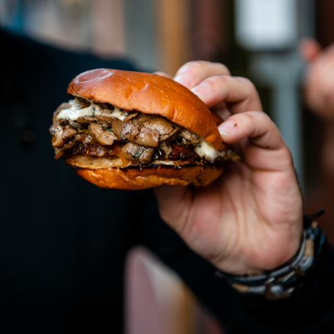 Φοβερό burger στο Smash'n Bun