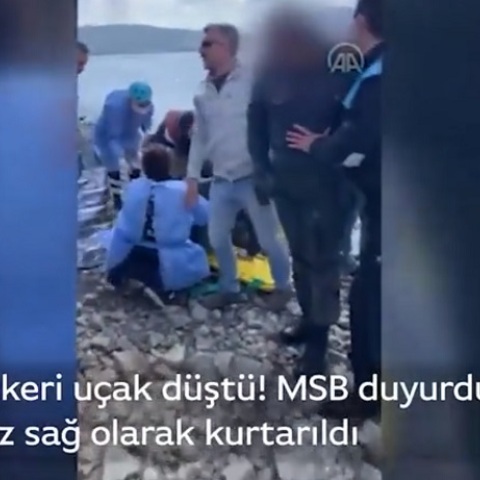 Στιγμιότυπο από τη διάσωση των δύο πιλότων