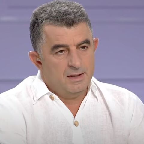 Γιώργος Καραϊβάζ