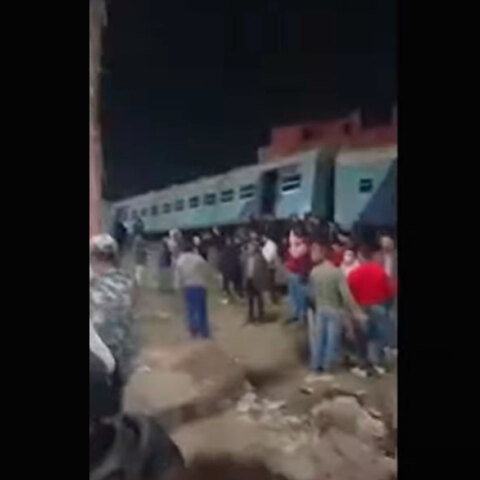 Τρένο εκτροχιάστηκε στην Αίγυπτο