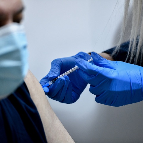 Διαταραχές πηκτικότητας σχετικές με αδενοϊικούς φορείς: Tα τελευταία δεδομένα για τα εμβόλια Astra Zeneca και Johnson & Johnson