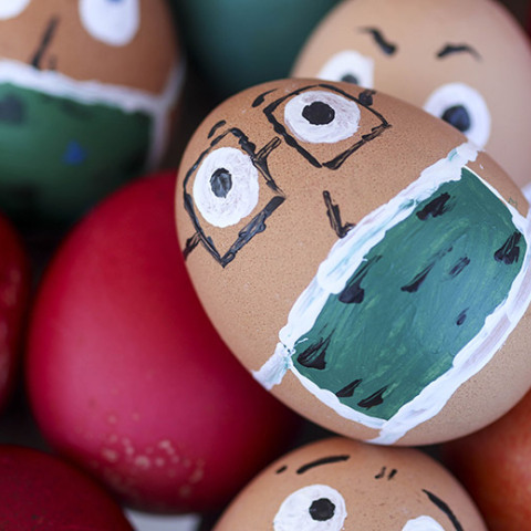  ΞΑΝΘΗ - ΠΑΣΧΑΛΙΝΑ ΑΒΓΑ ΒΑΜΜΕΝΑ ΜΕ ΜΑΣΚΕΣ ΛΟΓΩ ΚΟΡΟΝΟΪΟΥ 