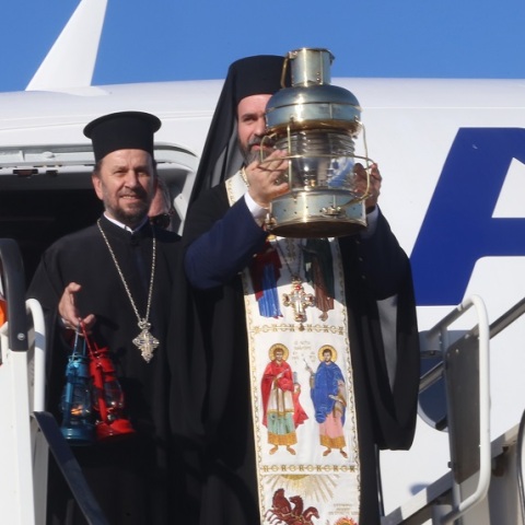 Άγιο Φως: Η άφιξή του από τα Ιεροσόλυμα