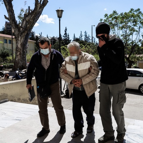 Ο 76χρονος φερόμενος ως δράστης της δολοφονίας του 48χρονου γιού του στο Κορωπί